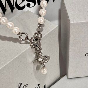 Vivienne Westwood Elegant Silver Pearl Necklace